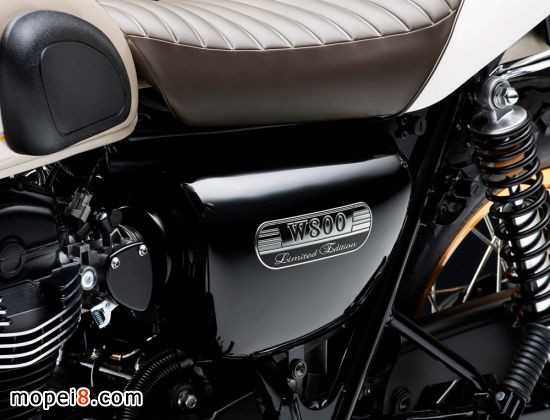 ����Ħ��܇2015��W800Ӣʽ�͹Ž�܇������