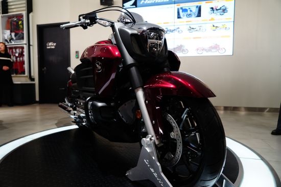 本田摩托車GL1800C的美式外觀