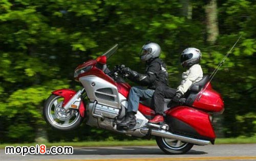 本田摩托車GL1800