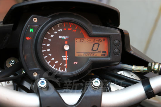 貝納利BN600摩托車油路漏油故障案例