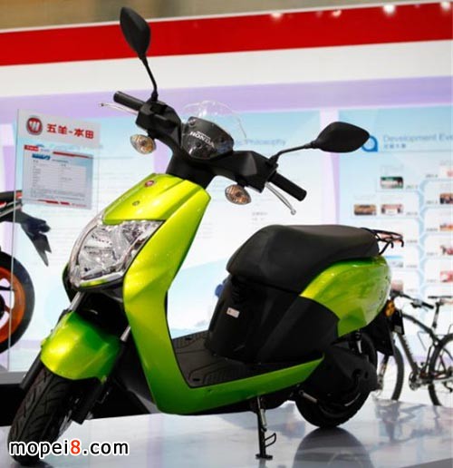 五羊本田電動凈原V2新能源車