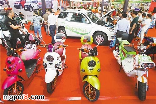 2015電動車摩托車及新能源汽車展在渝舉行