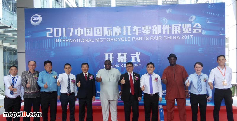 ���HĦ���