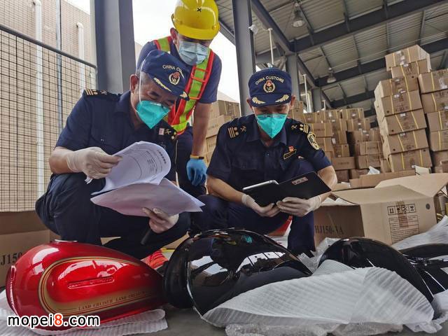 江門海關扣留196套涉侵權摩托車配件